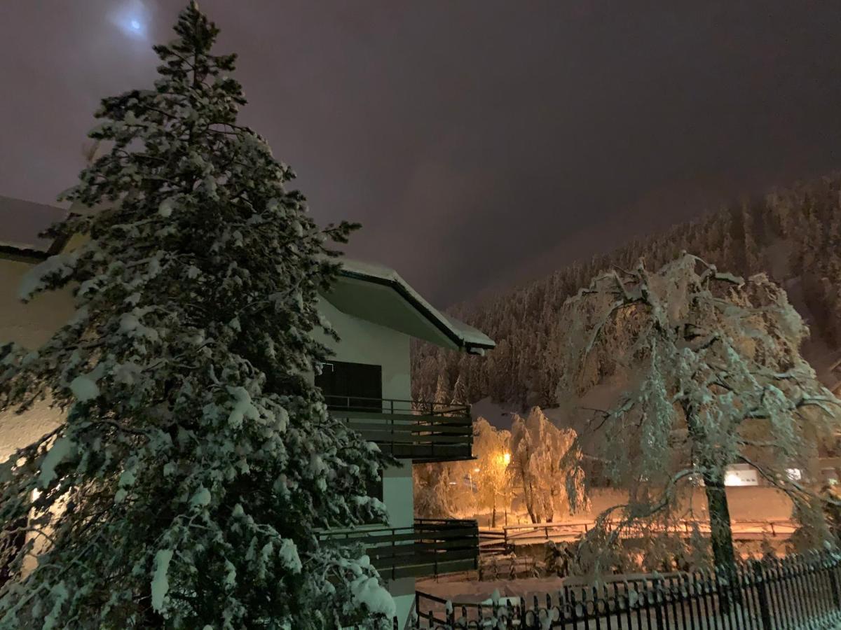 White Rock Apartment Ponte Di Legno Bagian luar foto
